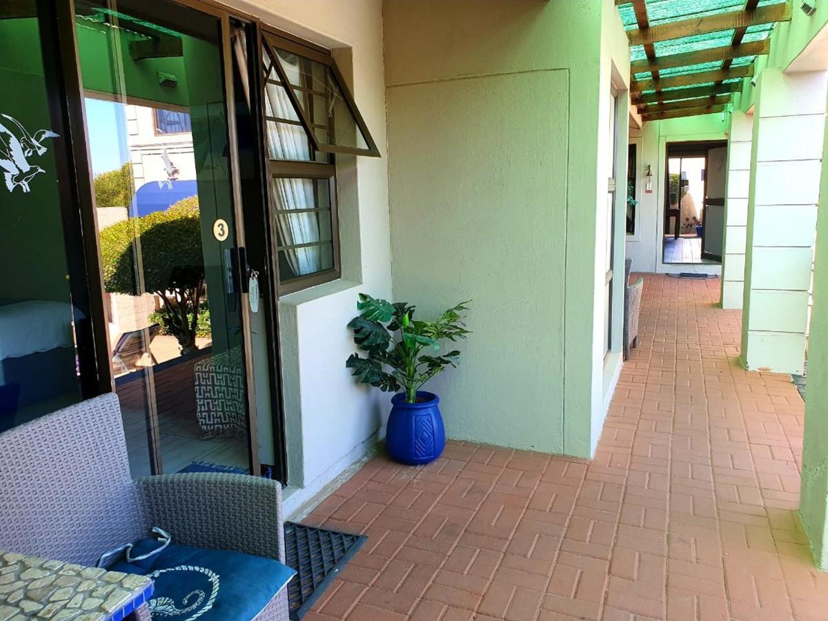 Seagulls Guest House Langebaan Exterior foto